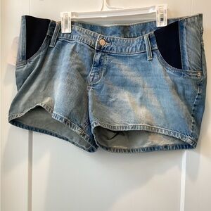 NWT Isabel Maternity Shorts‎